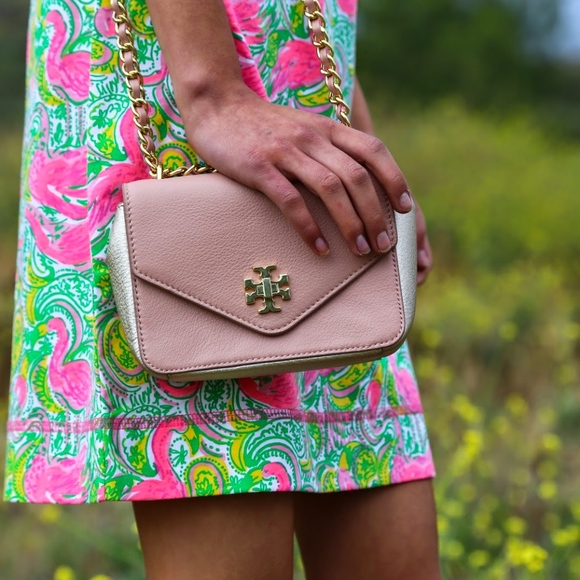 Lilly Pulitzer Dresses & Skirts - Lilly Pulitzer Pink Green Hot Wings Print Dress